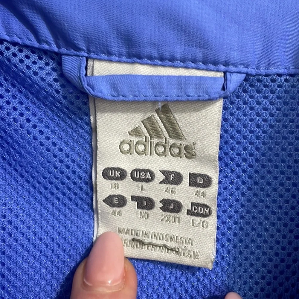 Adidas lightweight windbreaker - Picture 9 of 9